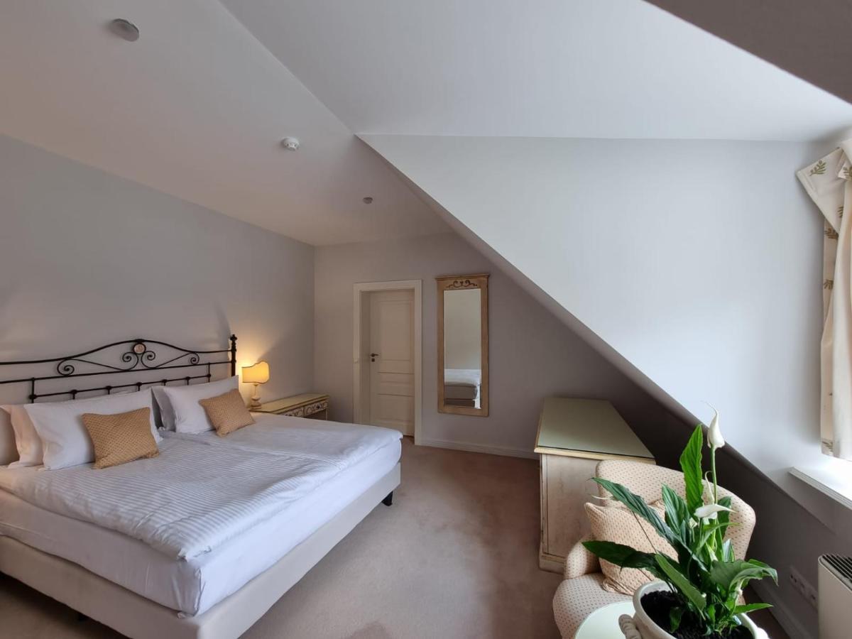 Bed and Breakfast Oliwska Dolina Gdansk Exterior foto